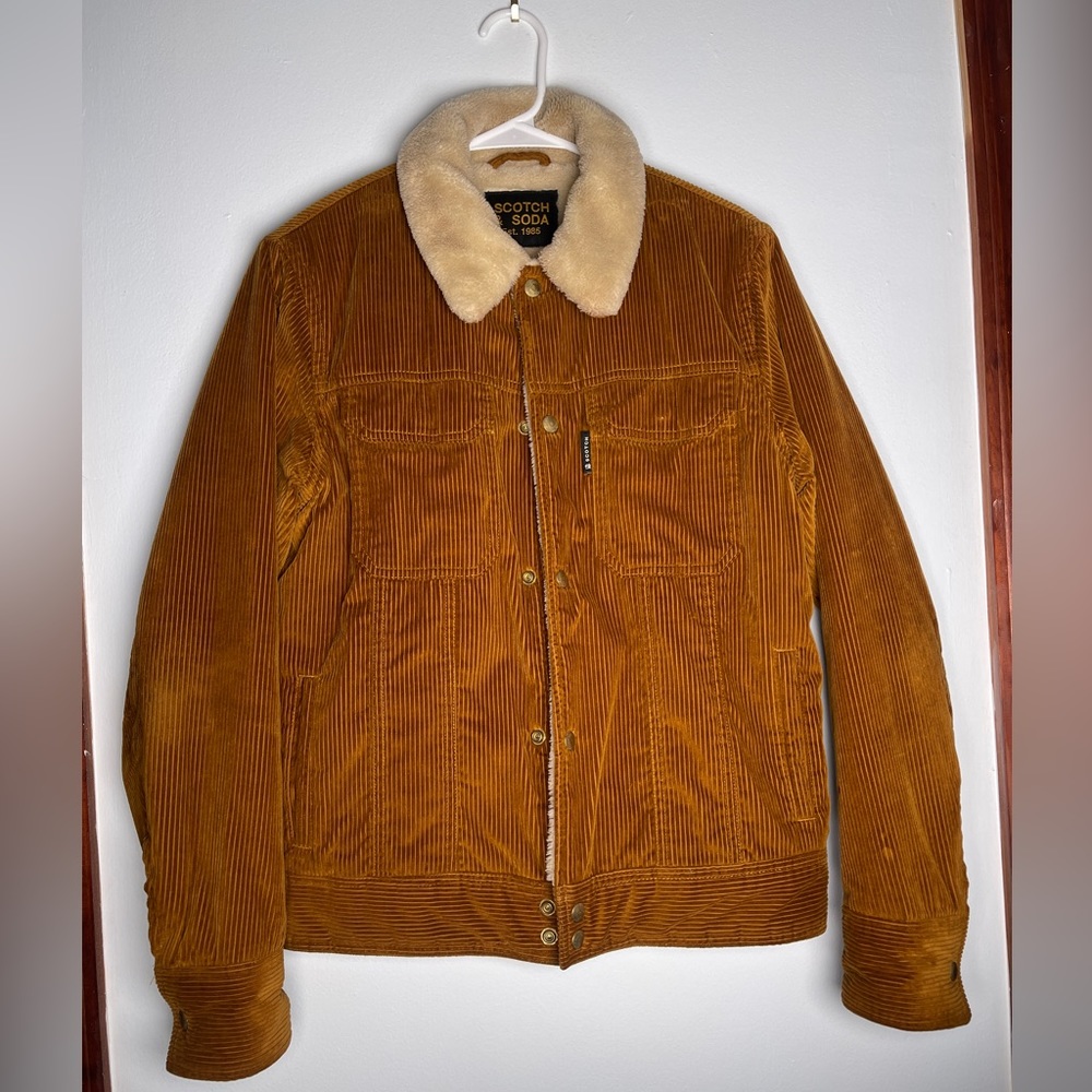 Scotch & Soda original fleece men’s jacket. In great condition.